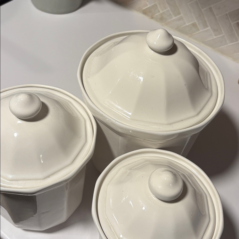 Vintage Pfaltzgraff Heritage White Stoneware Canisters - set of 3 EUC - Picture 6 of 6